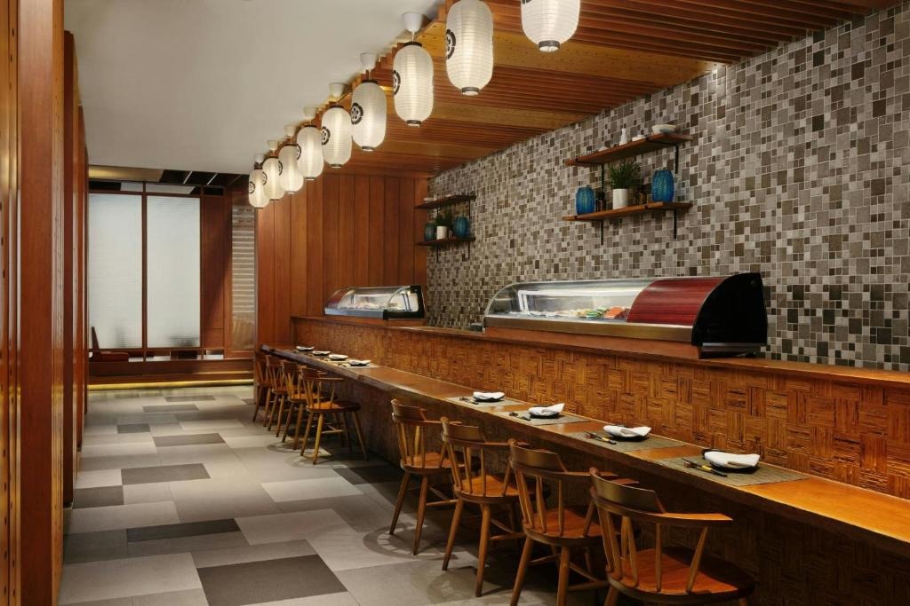 هتل سوئیسوتل راچادا